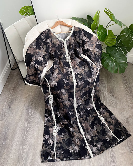 Watercolor Print Beaded Side Tie Dress  - Black